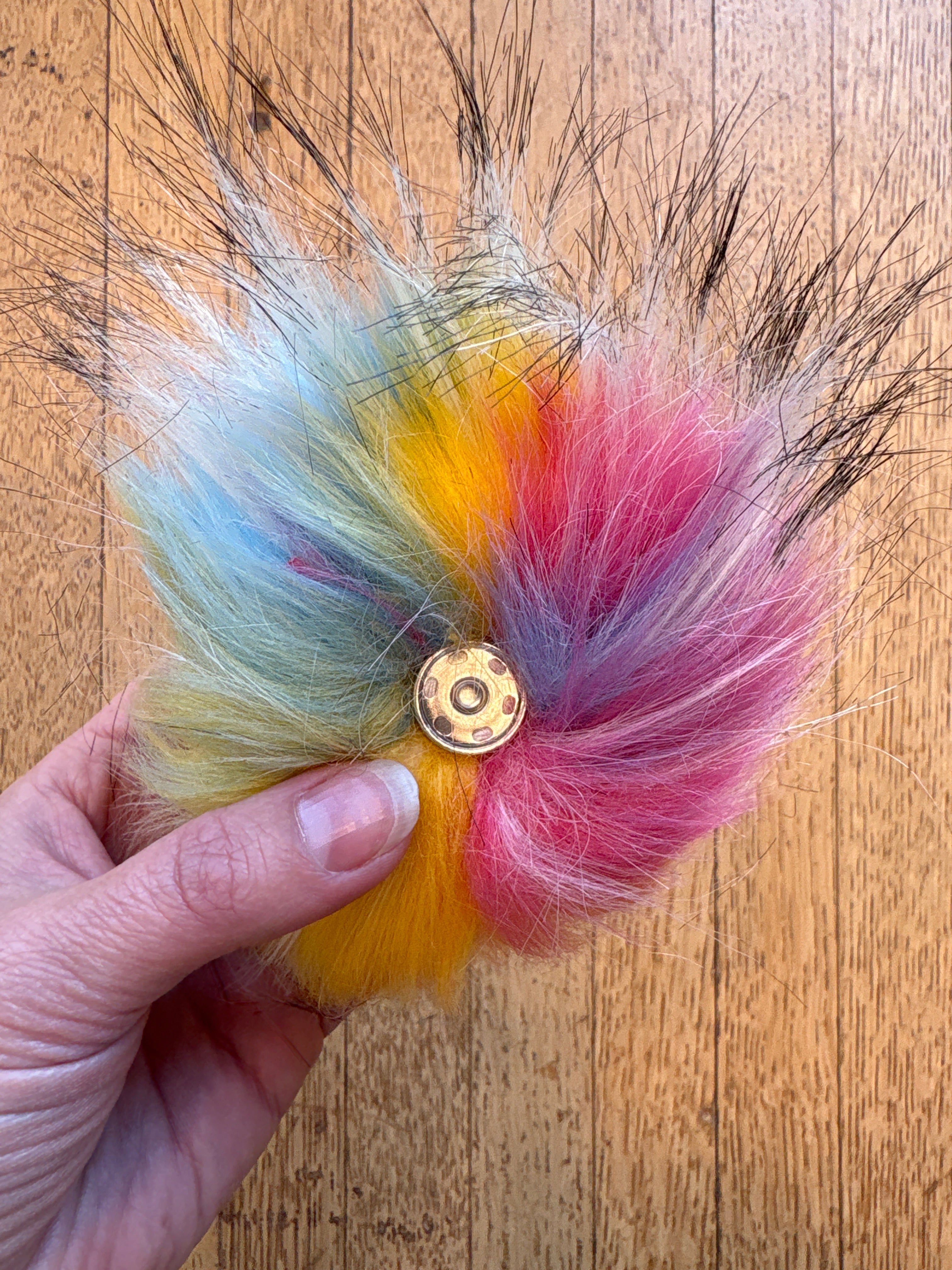 Snap-On Pompom
