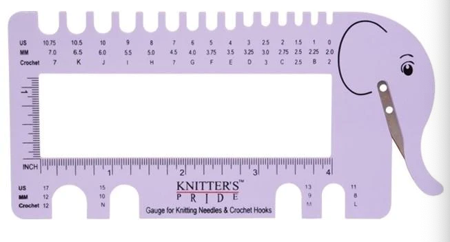 Needle & Crocher Gauge With Yarn Cutter