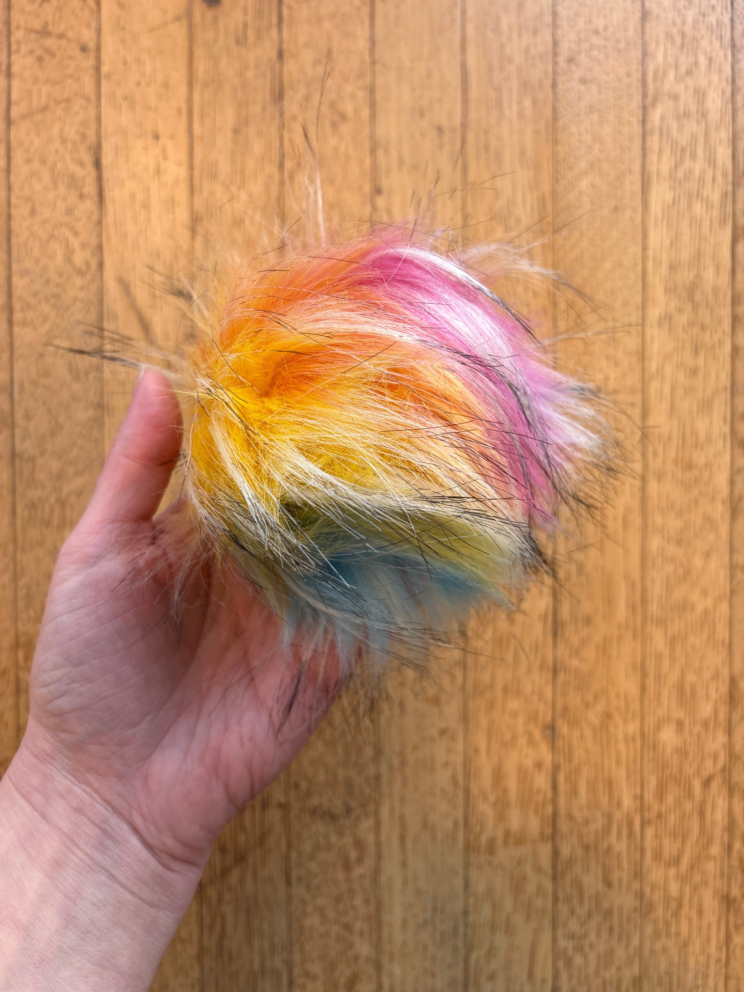Snap-On Pompom